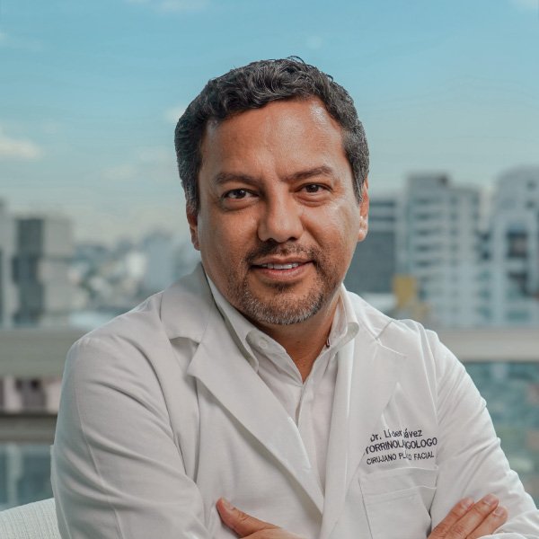 Dr. Líder Chávez Otorrinolaringólogo